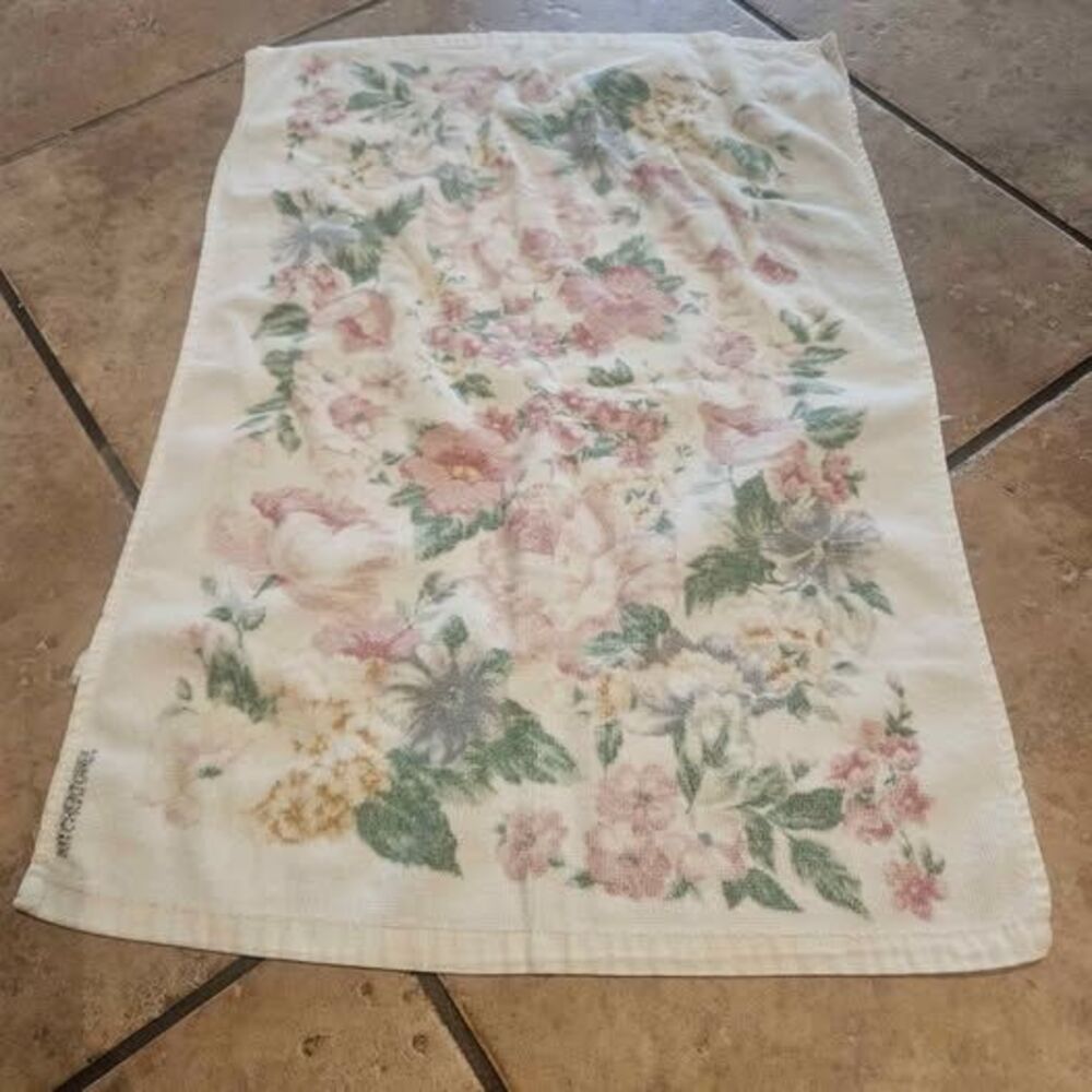 Vintage Springmaid Floral Tea Towel 22" x 16"
